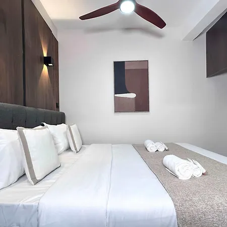 Cosy Hideaway Near Montparnasse *