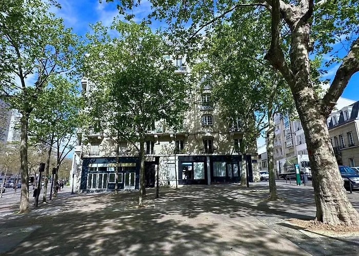 Апартаменты Cosy Hideaway Near Montparnasse Париж