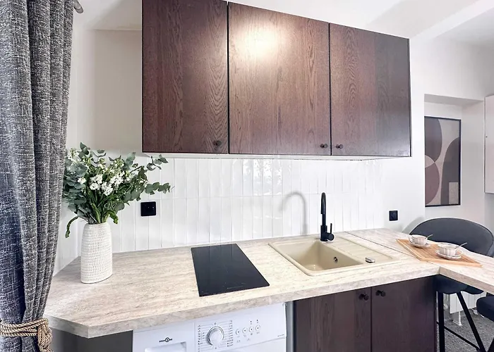 Апартаменты Cosy Hideaway Near Montparnasse