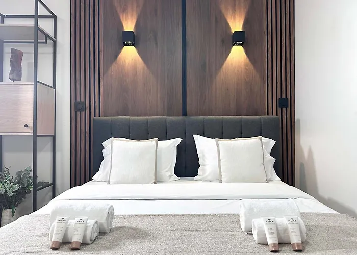 Апартаменты Cosy Hideaway Near Montparnasse *